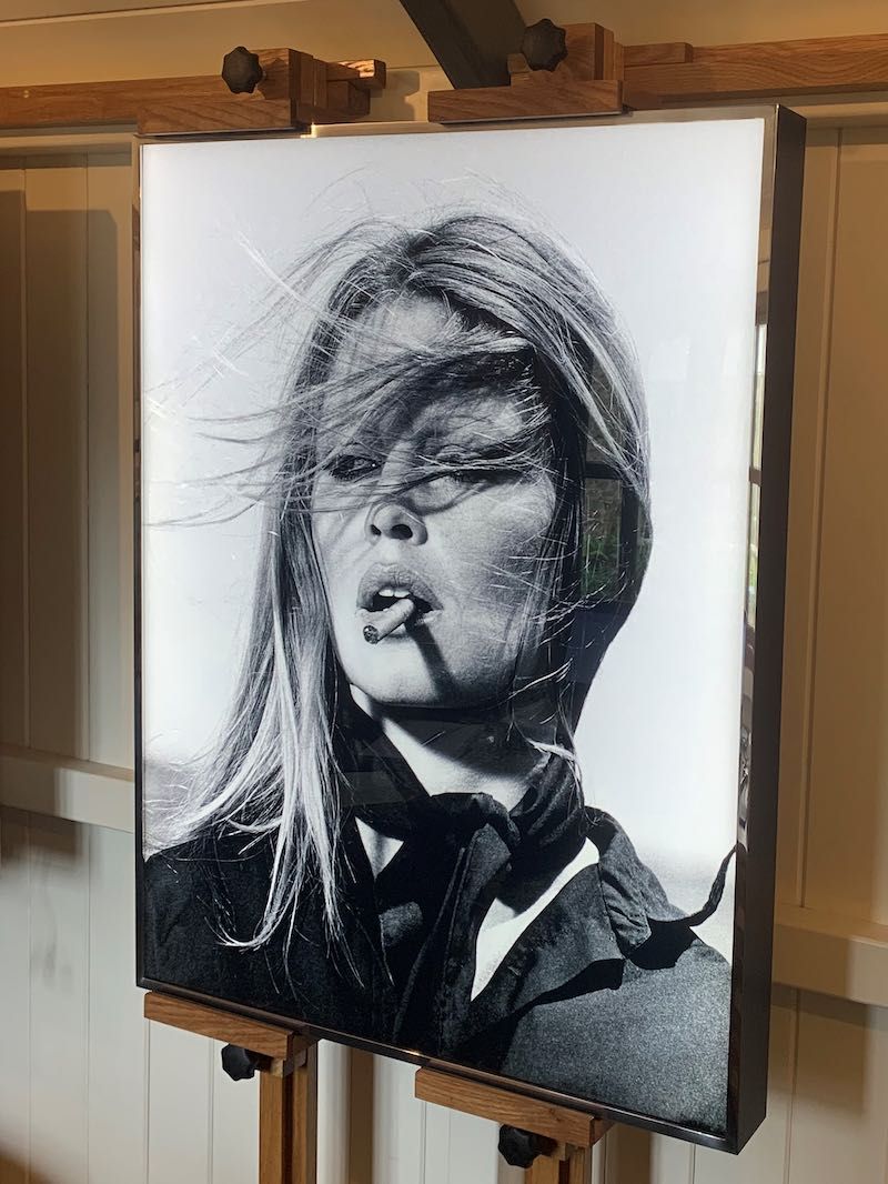 Custom Lightboxes to enhance photography